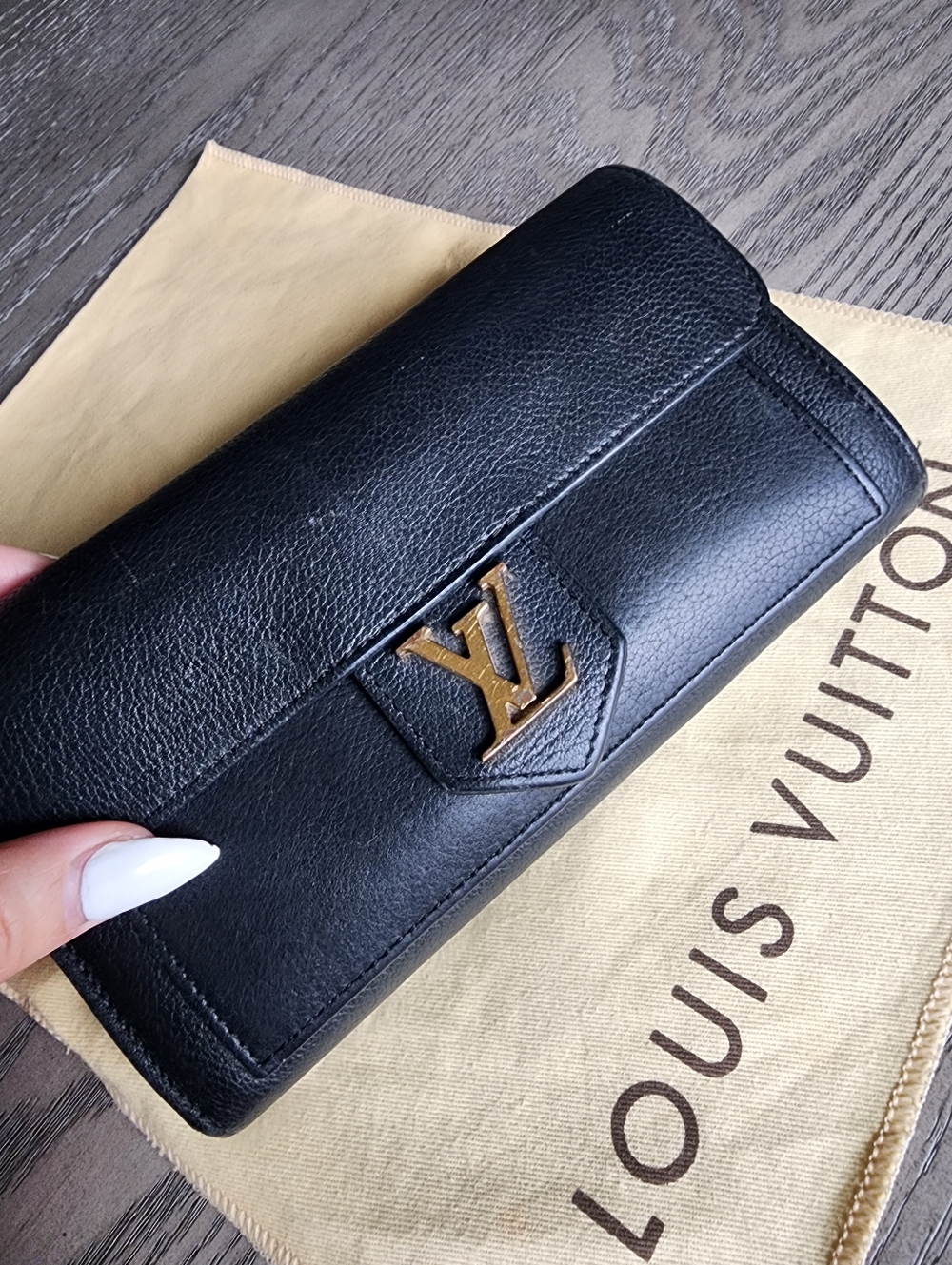 Authentic Louis Vuitton Black Leather Lockme Wallet - Picture 2 of 16